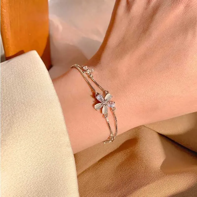 Bracciale con charms in zirconia cubica da donna doppio strato_voghion.com