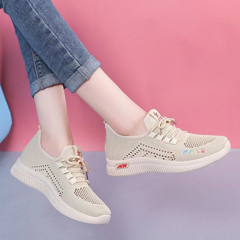 Chaussures de sport de course en maille pour femmes, décontractées, polyvalentes, petites rouges, semelle souple, antidérapantes, nouvelle collection été 2024