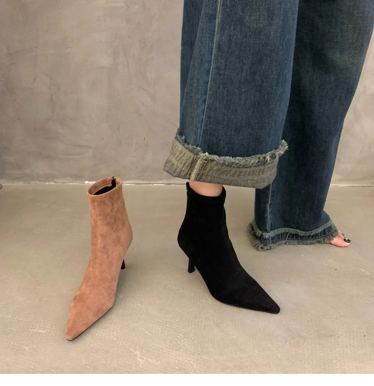 Winter womens mid-heel suede Womens with veet pointed ankle boots fashion boot high heel shoes 240629_voghion.com