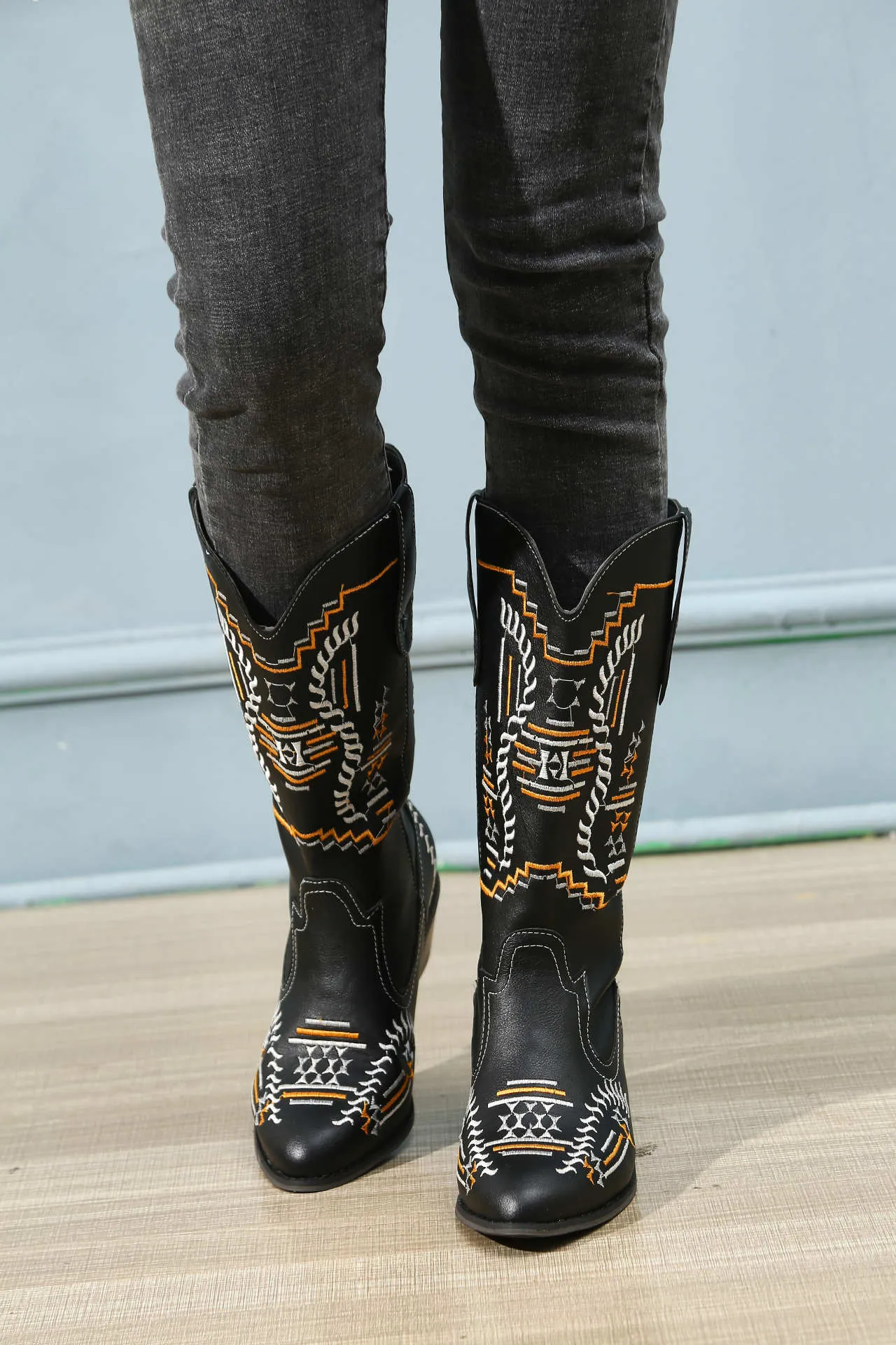 Echtes Leder Cowgirl Chunky Marke Designer Cowboy Stiefel Sticken Casual Schuhe Kosaken Retro Botas Mujer_voghion.com