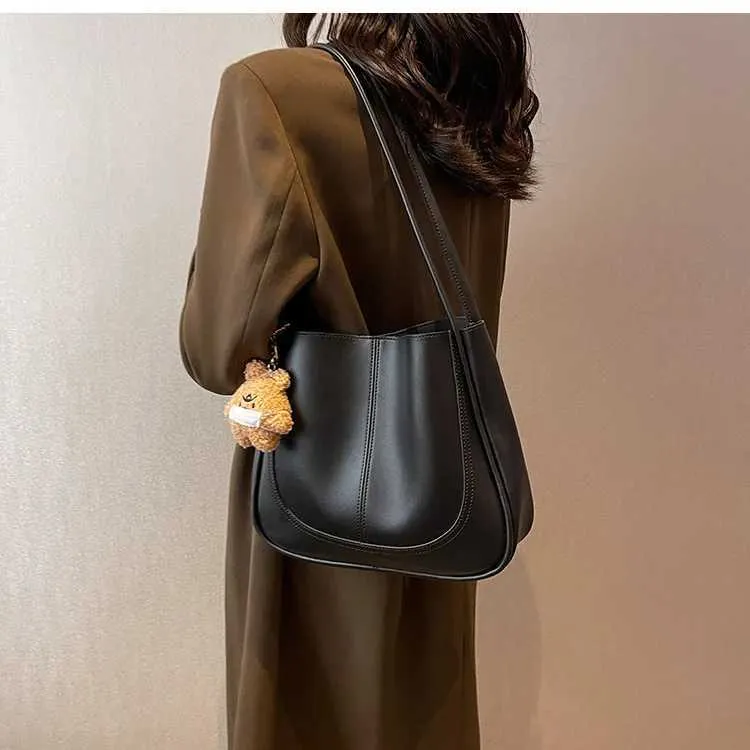 Bolso de hombro de alta gama con textura de gran capacidad, nuevo bolso de mano para mujer, otoño e invierno 2024, C241106_voghion.com