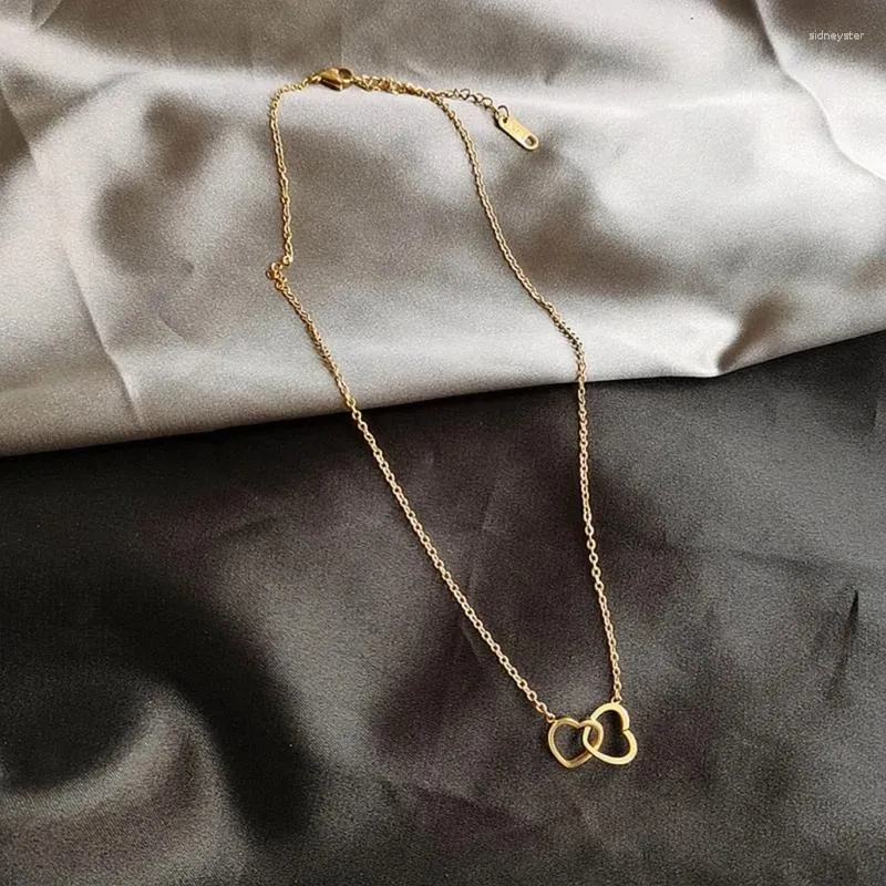 Catene Semplice Hollow Doppio Cuore Ciondolo Choker Moda Metallo Clavicola Catena Collana Festa Gioielli Impilabile Collare_voghion.com