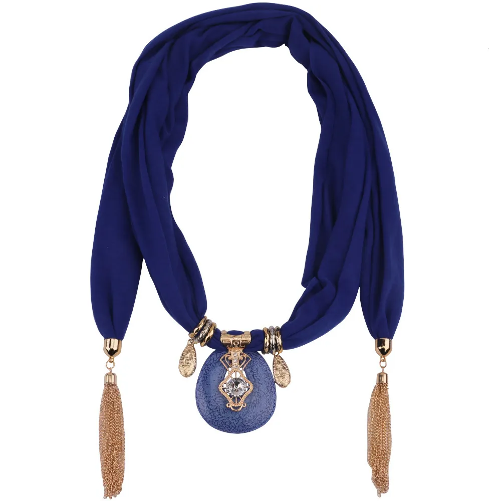 Large Horse Resin Jewelry Necklace Yiwu Pendant Solid Color Tassel Scarf_voghion.com