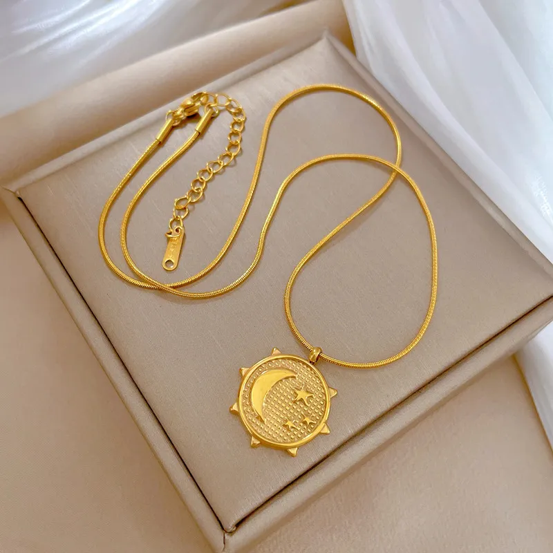 Pendant Necklaces Steel Moon Star Necklace Metal Fishing Wire Golden Irregular Curved Sun And Couple For Woman Designer_voghion.com