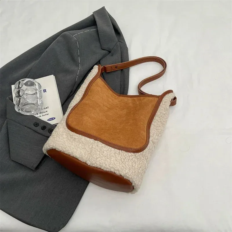 Trendy fashion Lamb Wool Shoulder Bucket Women Handbags And Purse 2024 cute Ladys Suede Leather Messenger Bag 240907_voghion.com