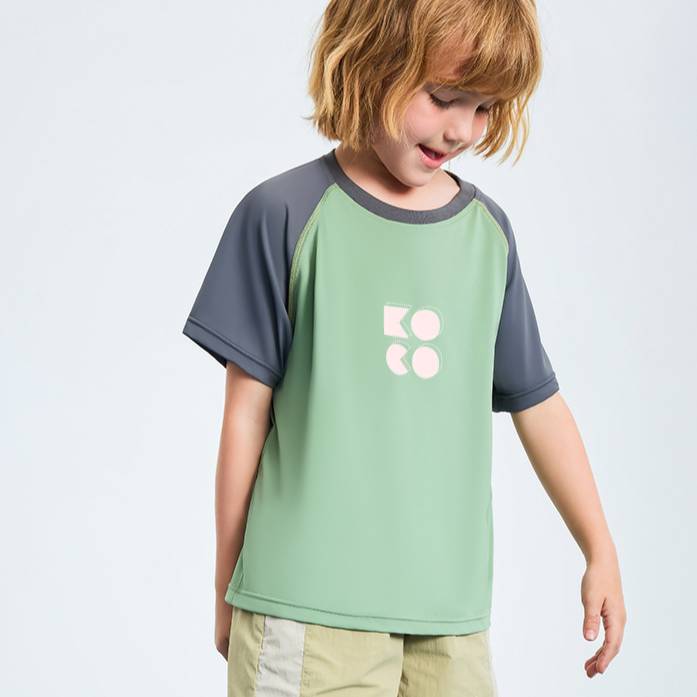 Camiseta infantil de secado rápido y refrescante con factor de protección solar UPF 50+: elástica y transpirable para deportes de verano (88 % nailon, protección de clase A)_voghion.com