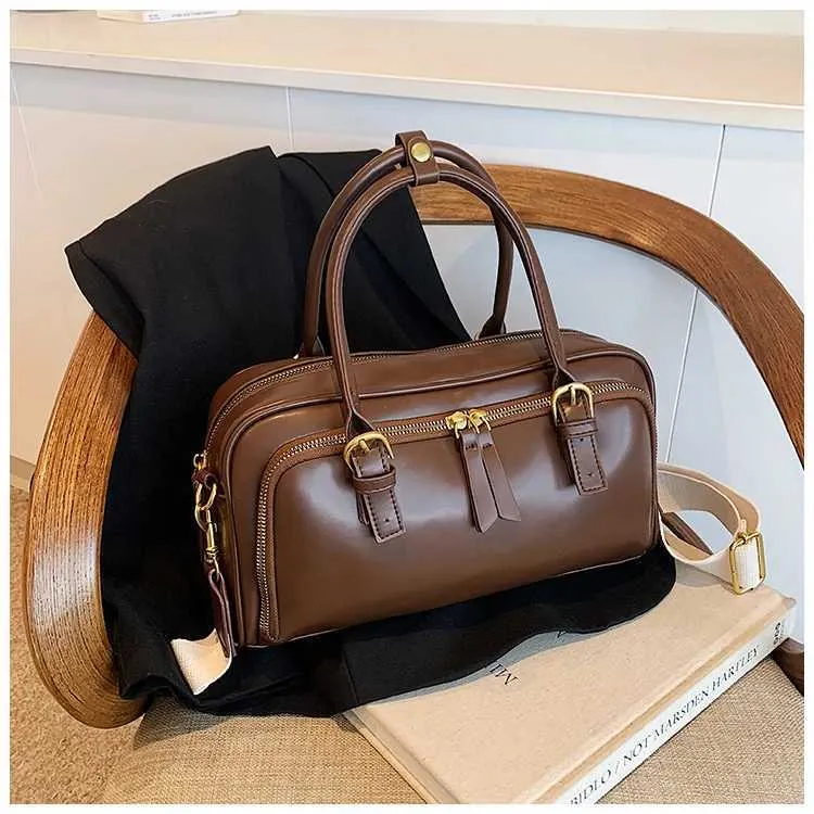 Vintage Handbags for Women Solid Pu Leather s Large Capacity Female Commute Wide Strap Crossbody Packs 2024 NewC241212_voghion.com