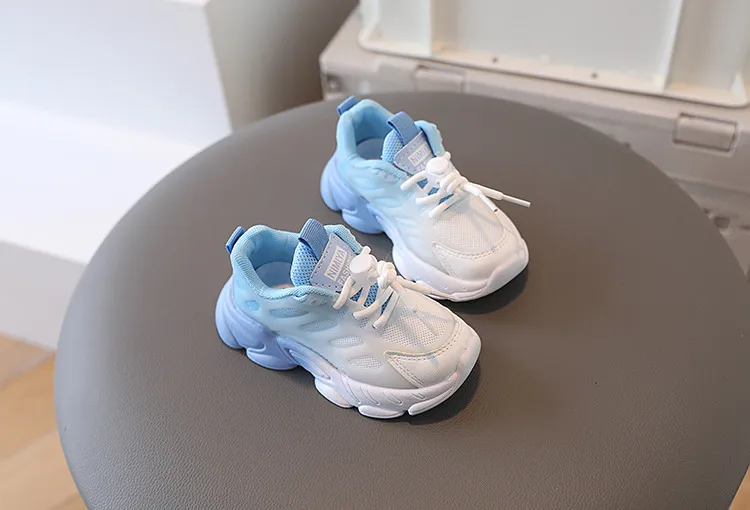 Dekliške unisex mešane barve zračne superge s platformo 2024 otroške priložnostne mrežaste lahke športne superge Cutefeet_voghion.com