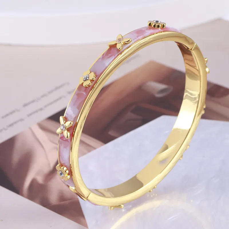 Designer Brand KS Bangle Butterfly Clover Opening Fashion Pink Shell Amber Sweet Bracelet Gold Plated Brass Design For_voghion.com