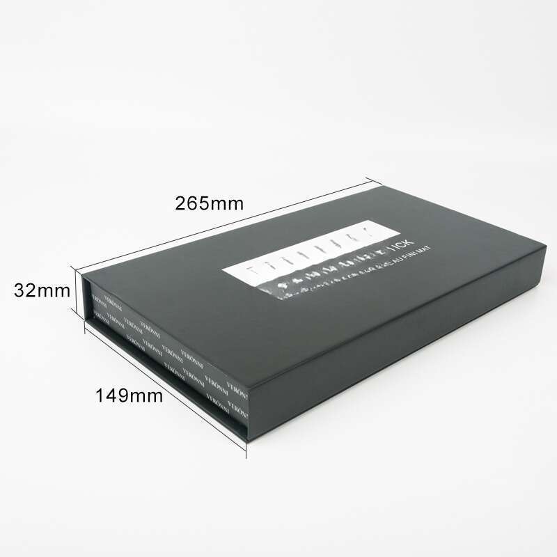 Set cadou cu 12 piese de culoare pentru ruj de buze_voghion.com