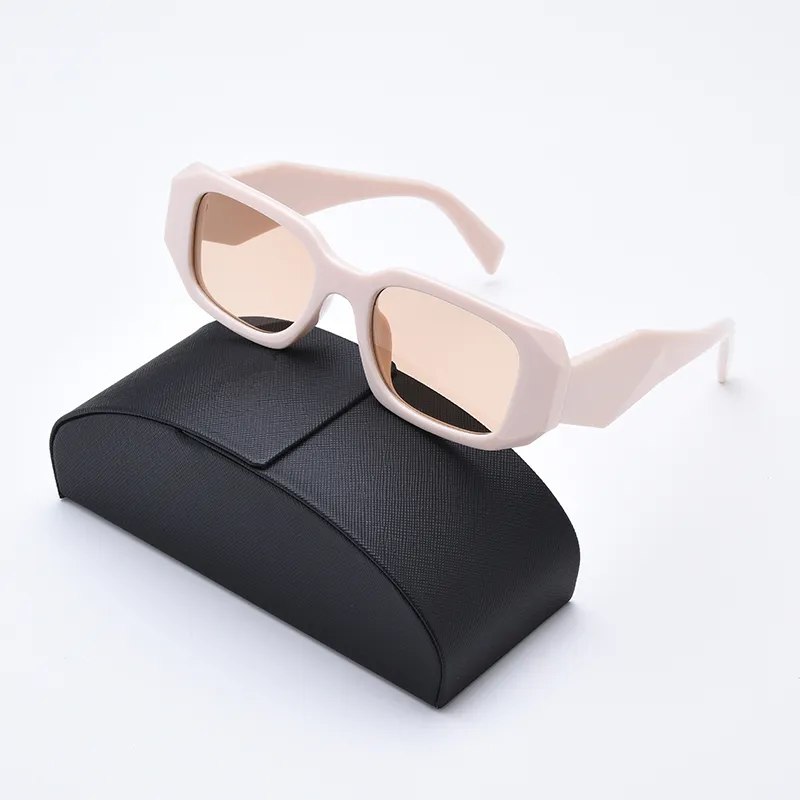 Occhiali da sole designer alla moda per uomo e donna da spiaggia_voghion.com