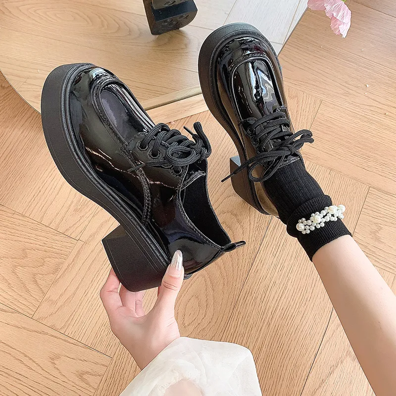 Spring 2024 New Black Platform Flats Women Loafers Slip On Boat Shoes Designer Casual Leather Oxfords_voghion.com
