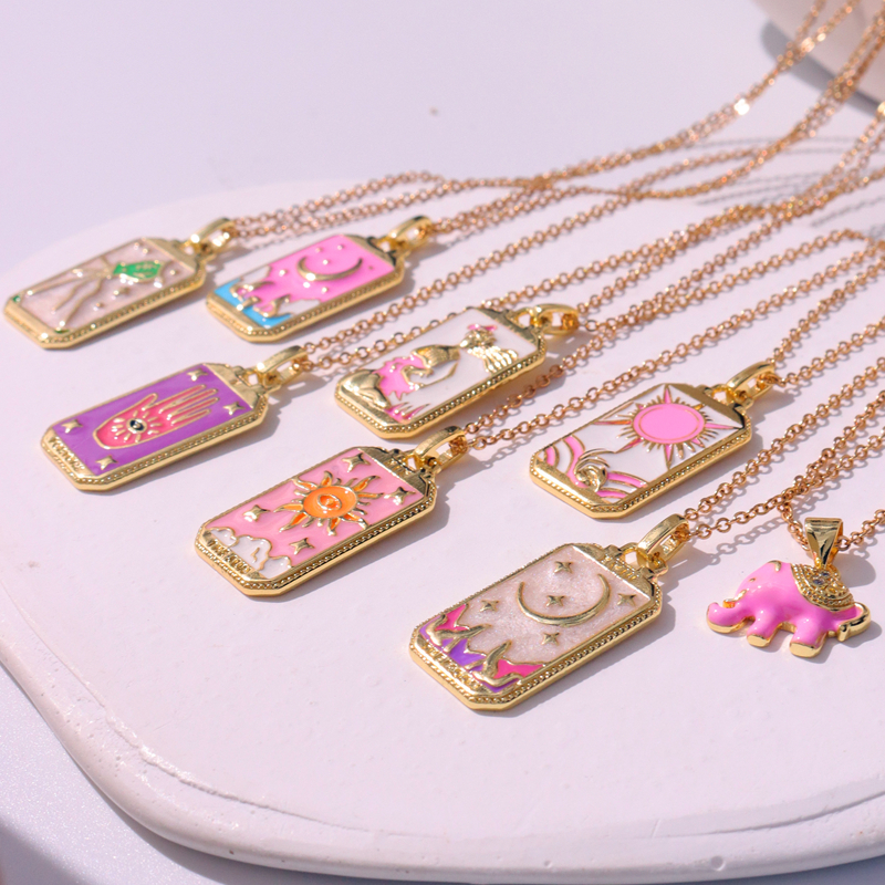 Collana quadrata in smalto rosa con goccia di olio punk tarocchi sole dio stella luna mano fiamma elefante ragazza per regali da donna HangZhi2022 nuovo_voghion.com
