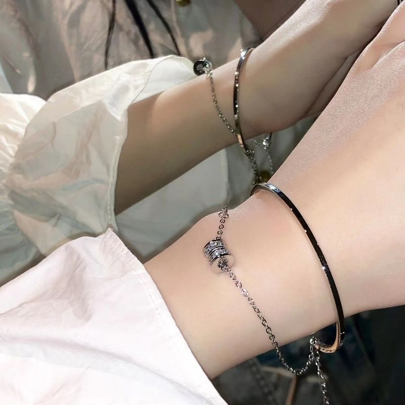 Kleine Taille für Frauen Ins Nischendesign Armband Halbkette High-End-Schmuck Freundinnen Geschenk_voghion.com