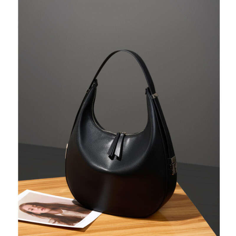 2024 Herbst Nischendesign Rindsleder Unterarm Schulter Crossbody Tote Leder Crescent Bucket Bag, Damentasche_voghion.com