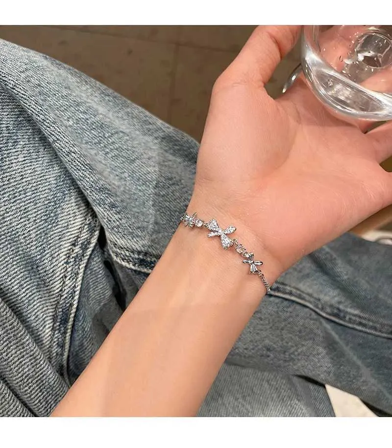 Adjustable Butterfly Bangle With Zircon And Rhinestones For Women_voghion.com