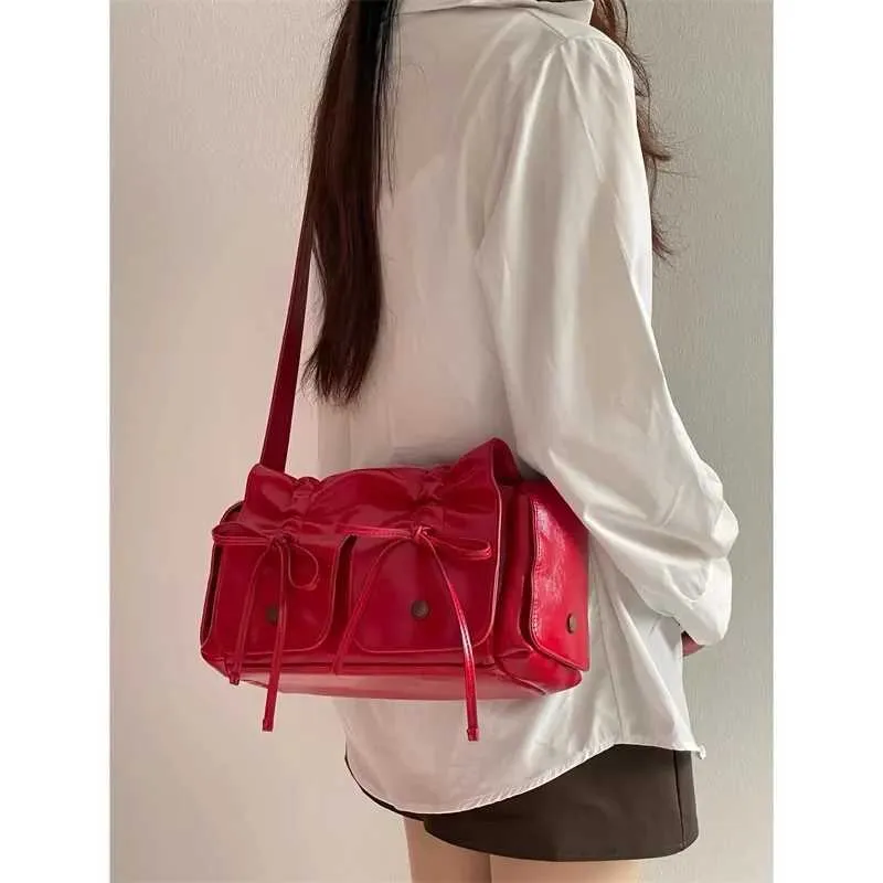 Sac à main et portefeuille de créateur pour femme 2024 Nouveau sac à bandoulière pliable en cuir PU vieilli Y241216_voghion.com