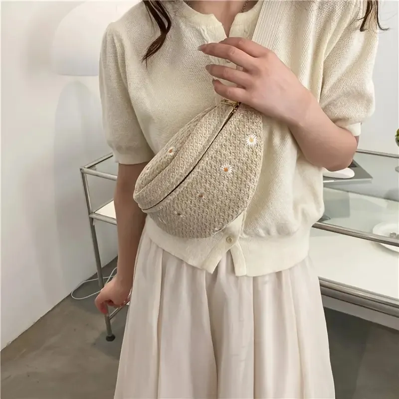 Borsa a tracolla traspirante a forma di luna, con cerniera, tracolla regolabile in vita, motivo floreale all'uncinetto, da donna_voghion.com