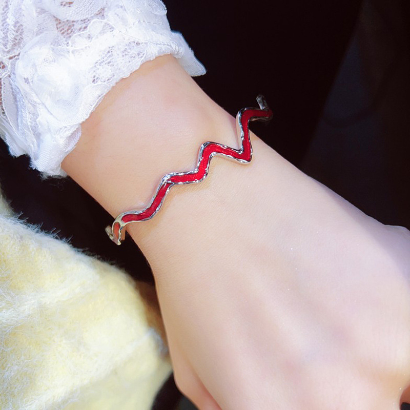 Red pigment circle drop glaze with a niche design sense, high-end, simple, personalized, cold and indifferent style,_voghion.com