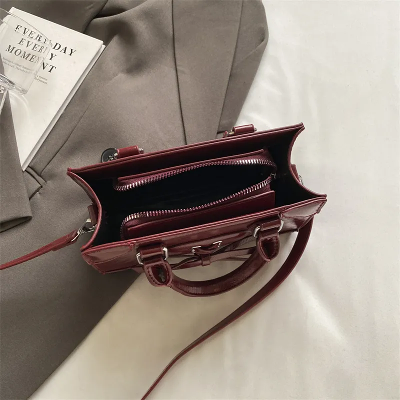 Umhängetaschen Mini Kleine Quadratische Tasche Tote Frauen Designer Handtaschen Vintage Bambus Griff Weibliche Elegante_voghion.com