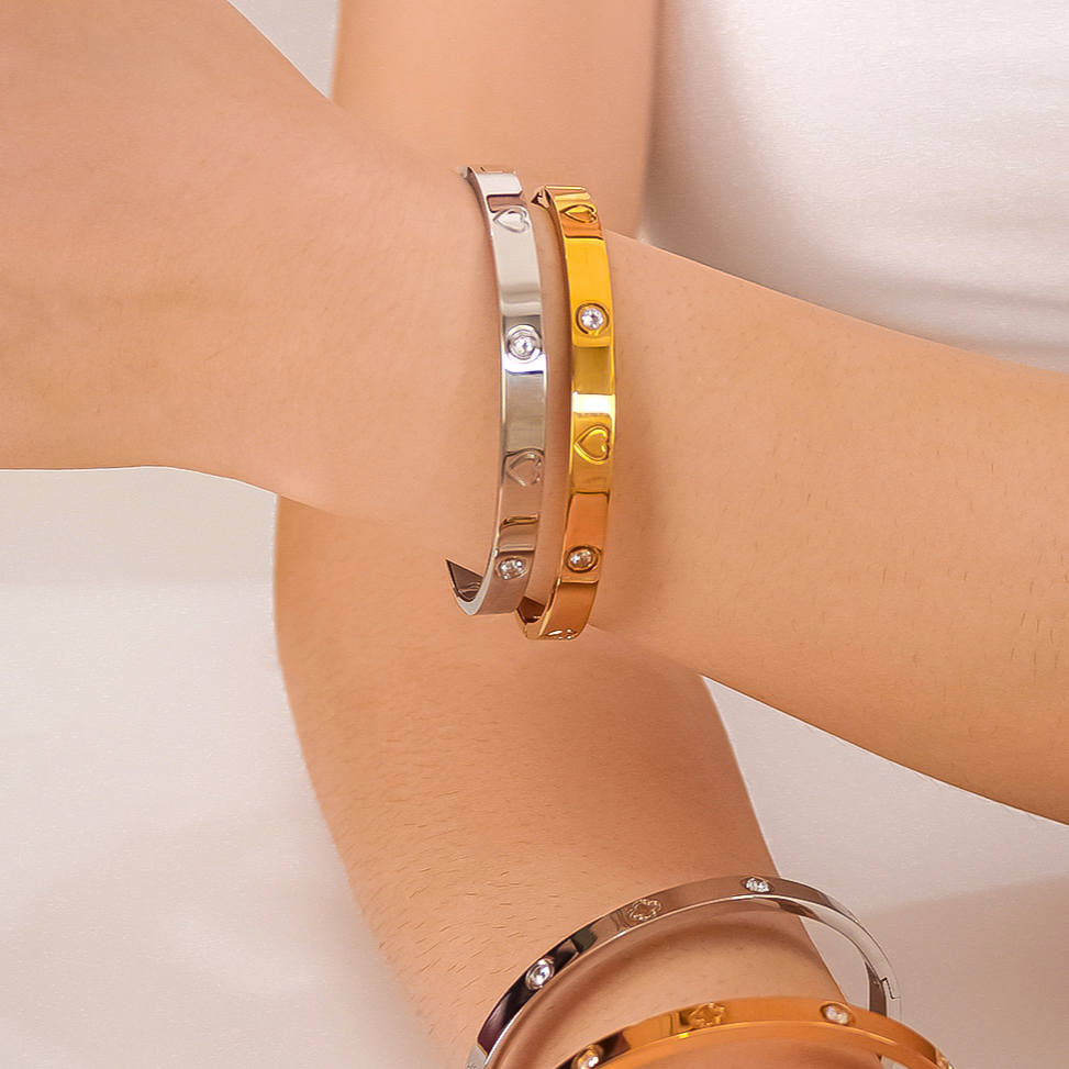Bracelet en acier titane simple et tendance pour filles, bracelet en diamant d'amour, bracelet en or véritable de haute qualité, galvanoplastie, ne se décolore pas