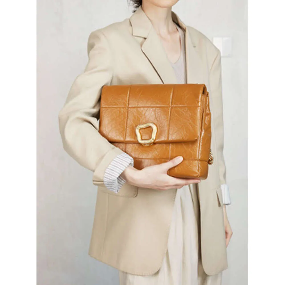 Aitoa nahkaa, kultasolki, olkalaukut, klassinen neliönmuotoinen naisten lähettilaukku, suuren kapasiteetin työmatkalaukku naisille_voghion.com