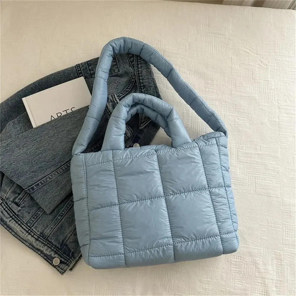 Puffy Quilted Shoulder Tote Bag Large Capacity Lightweight Cotton_voghion.com