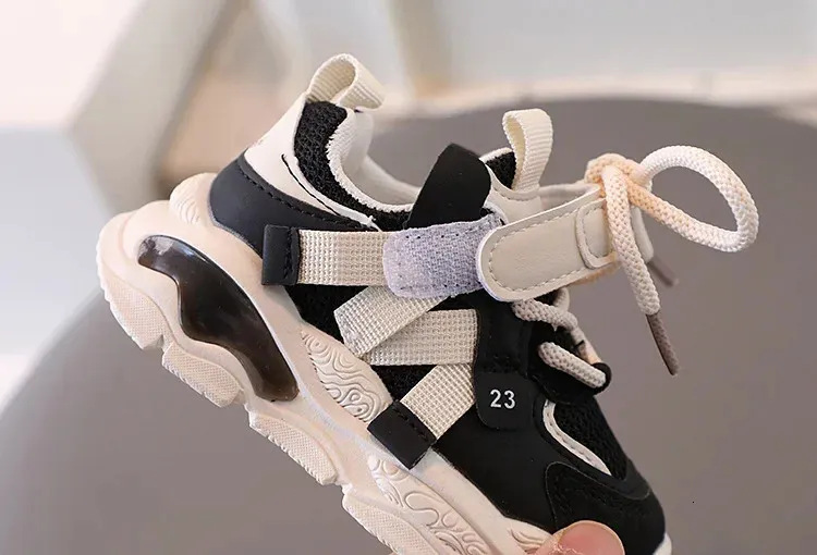 Childrens casual childrens kindergarten sports breathable air mesh shoes 240627_voghion.com