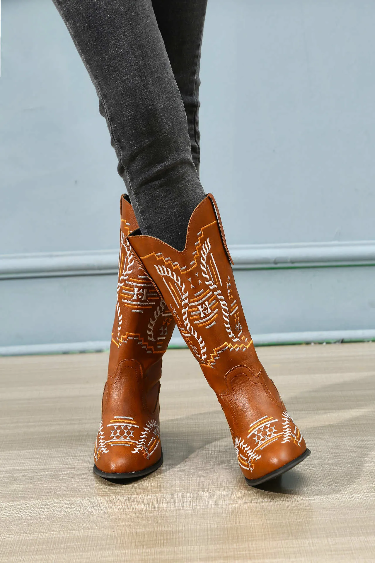 Echtes Leder Cowgirl Chunky Marke Designer Cowboy Stiefel Sticken Casual Schuhe Kosaken Retro Botas Mujer_voghion.com
