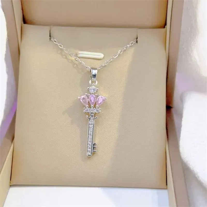 Collane con ciondolo Moda Carino Rosa Personalizzato Corona Chiave Collana Classico Leggero Design retrò Acciaio inossidabile Versatile_voghion.com