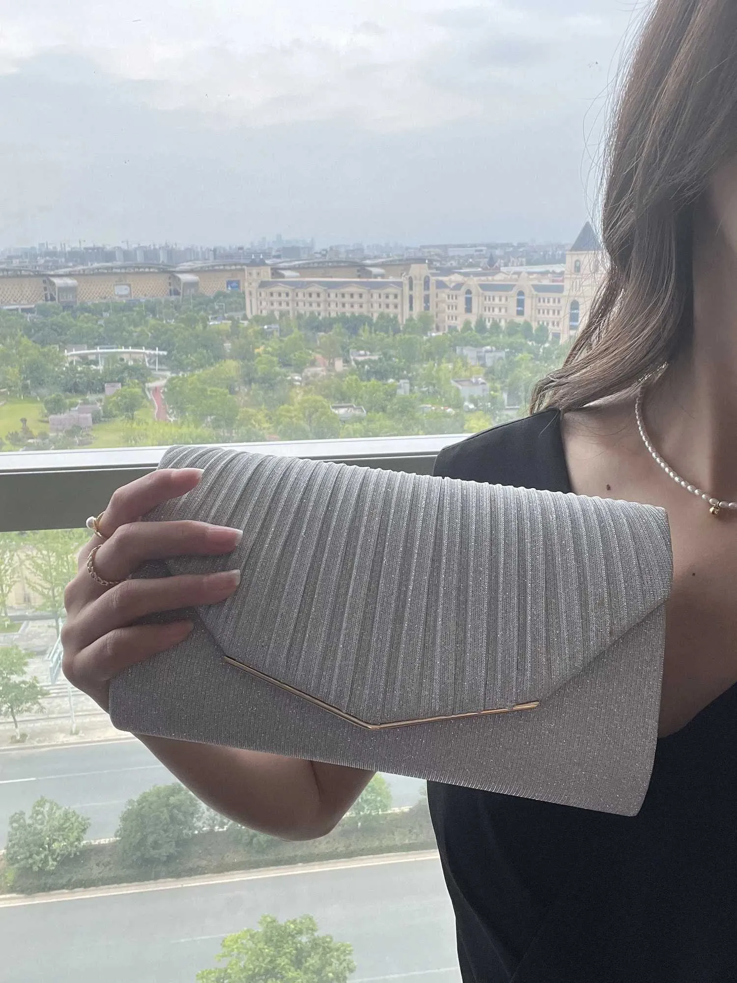 Elegant Evening Clutch Bag With Sequin Detail For Women Party_voghion.com