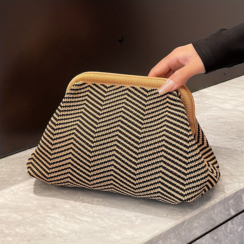 Elegante geometria gestreifte Häkel-Clutch für Damen, Handtasche, perfetta per Einkaufen, Urlaub, Schminken, Wohnheim,_voghion.com
