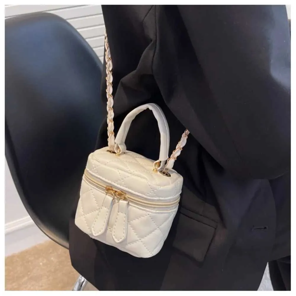 Gesteppte Mini Umhängetasche Mit Kette Und Karomuster Handtasche_voghion.com