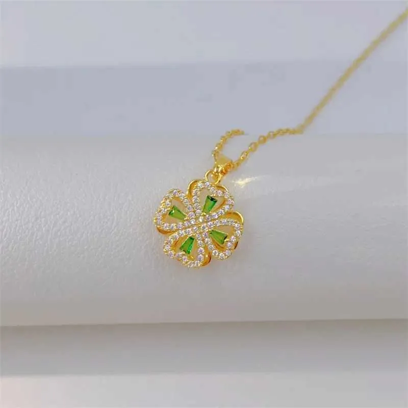 Rotatable Heart Flower Pendant Necklace Elegant Retro Design_voghion.com