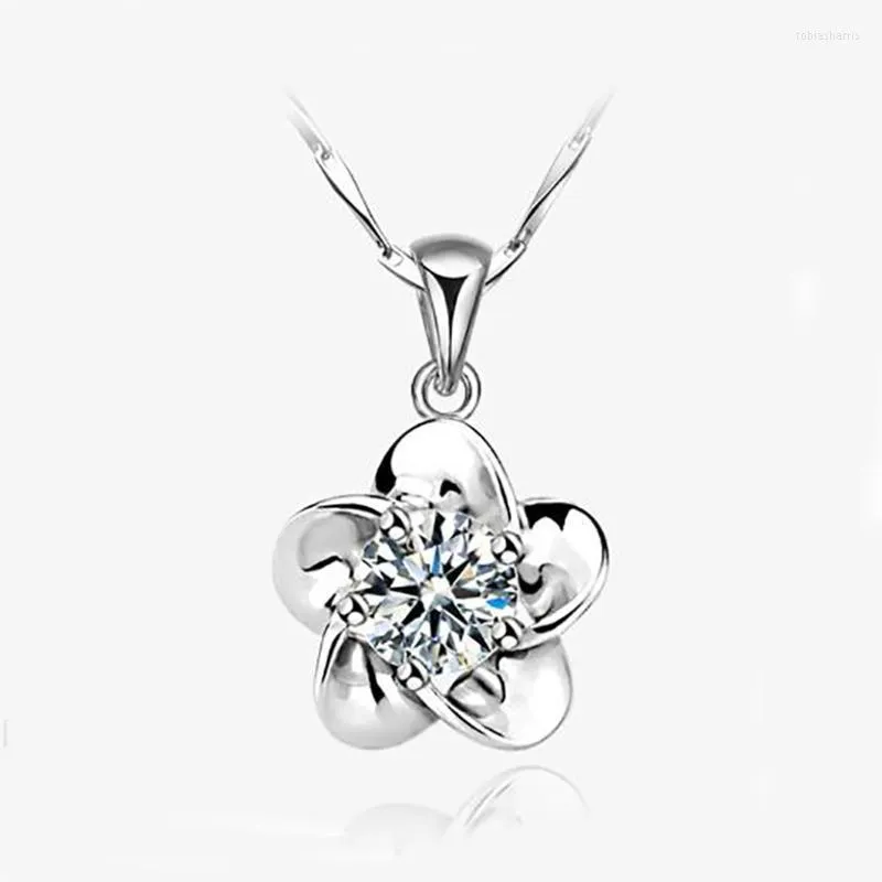 Collier pendentif fleur en zircone cubique et argent sterling bijou_voghion.com