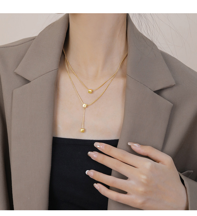 Gold Double-layer Layered Fashionable Small Square Pendant Necklace For Women With Minimalist Temperament, Collarbone_voghion.com