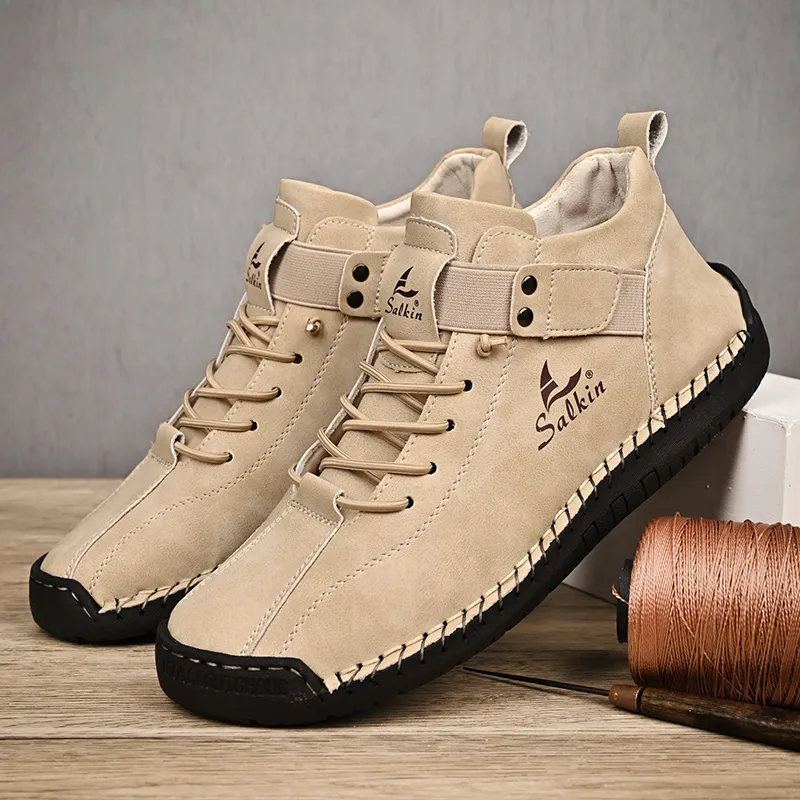 Neu 2024 handgemachte Casual Design Turnschuhe Mann Atmungsaktives Leder Schuhe Männer_voghion.com