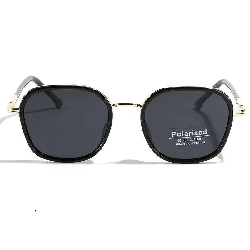 Lunettes de soleil style vintage DHCollections, verres carrés polarisés, UV400, TR90, personnalisables, tendance, pour la conduite en extérieur_voghion.com