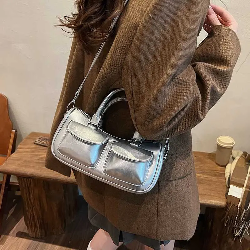 Ladies fashionable small handbag solid color PU retro mailman bag autumn and winter new style single shoulder crossbody_voghion.com