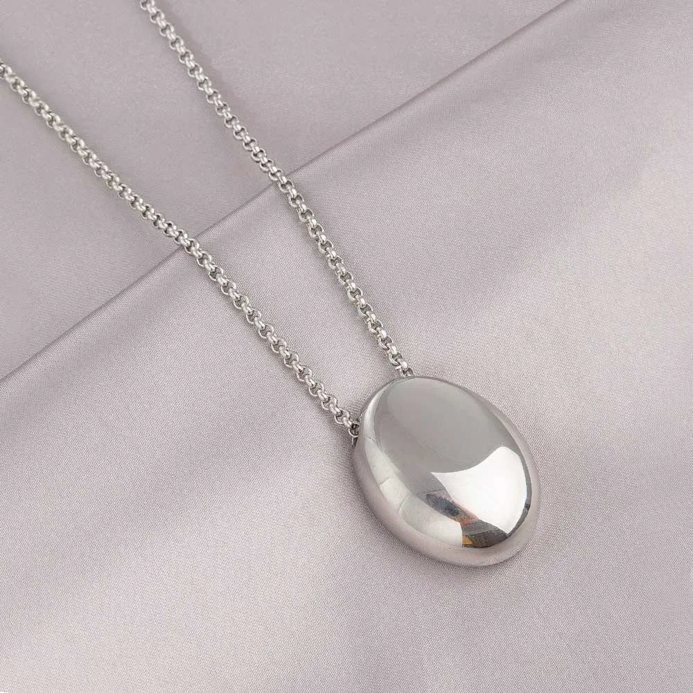 Ovaler Anhänger Mit Gebürsteter Metallkette Für Damen_voghion.com