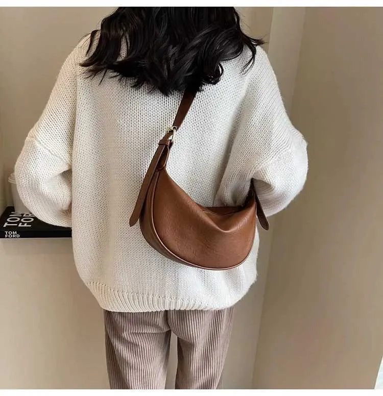 Formel kæde stor designer hobo sherpa lyst ko-læder damehåndtaske til små piger sort bambushåndtaske_voghion.com