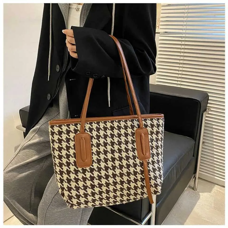 Fashionable Women's Shoulder Bag And Handbag In Houndstooth Style_voghion.com