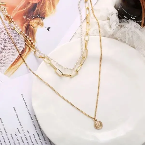 Collana in lega vintage creativa multistrato con catena di perle e timbro ritratto_voghion.com