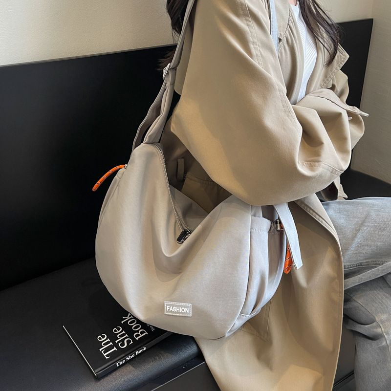 2024 Neue lässige große Tasche Damen, super beliebte Stofftasche, Umhängetasche, Umhängetasche mit großer Kapazität für_voghion.com