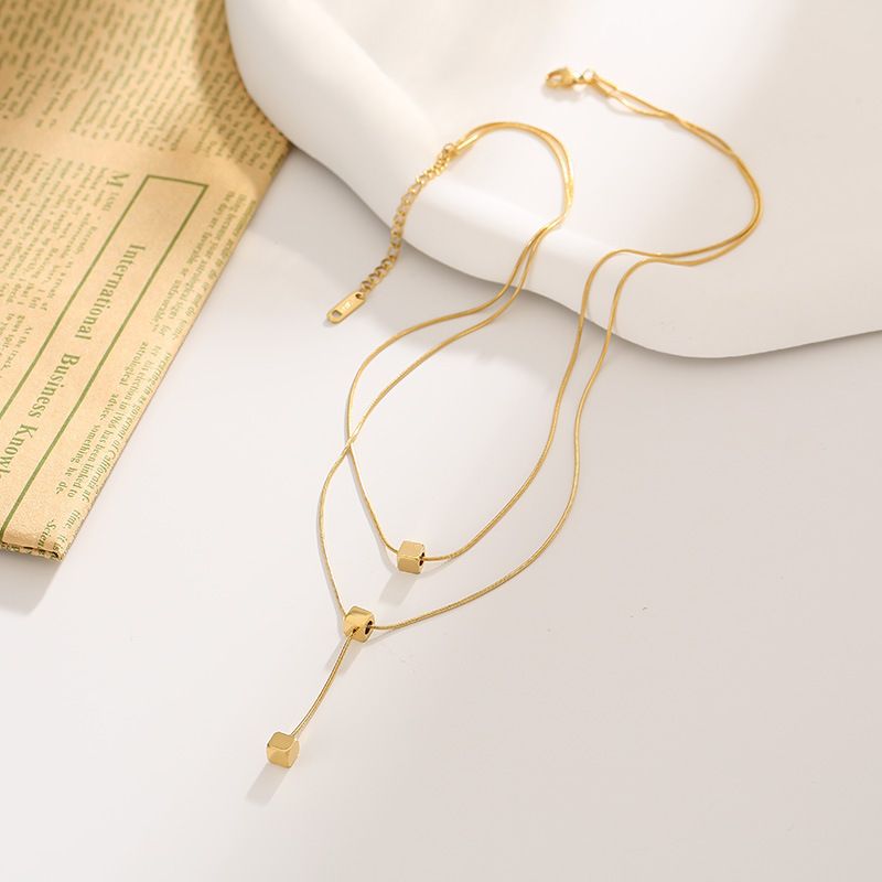 Gold Double-layer Layered Fashionable Small Square Pendant Necklace For Women With Minimalist Temperament, Collarbone_voghion.com