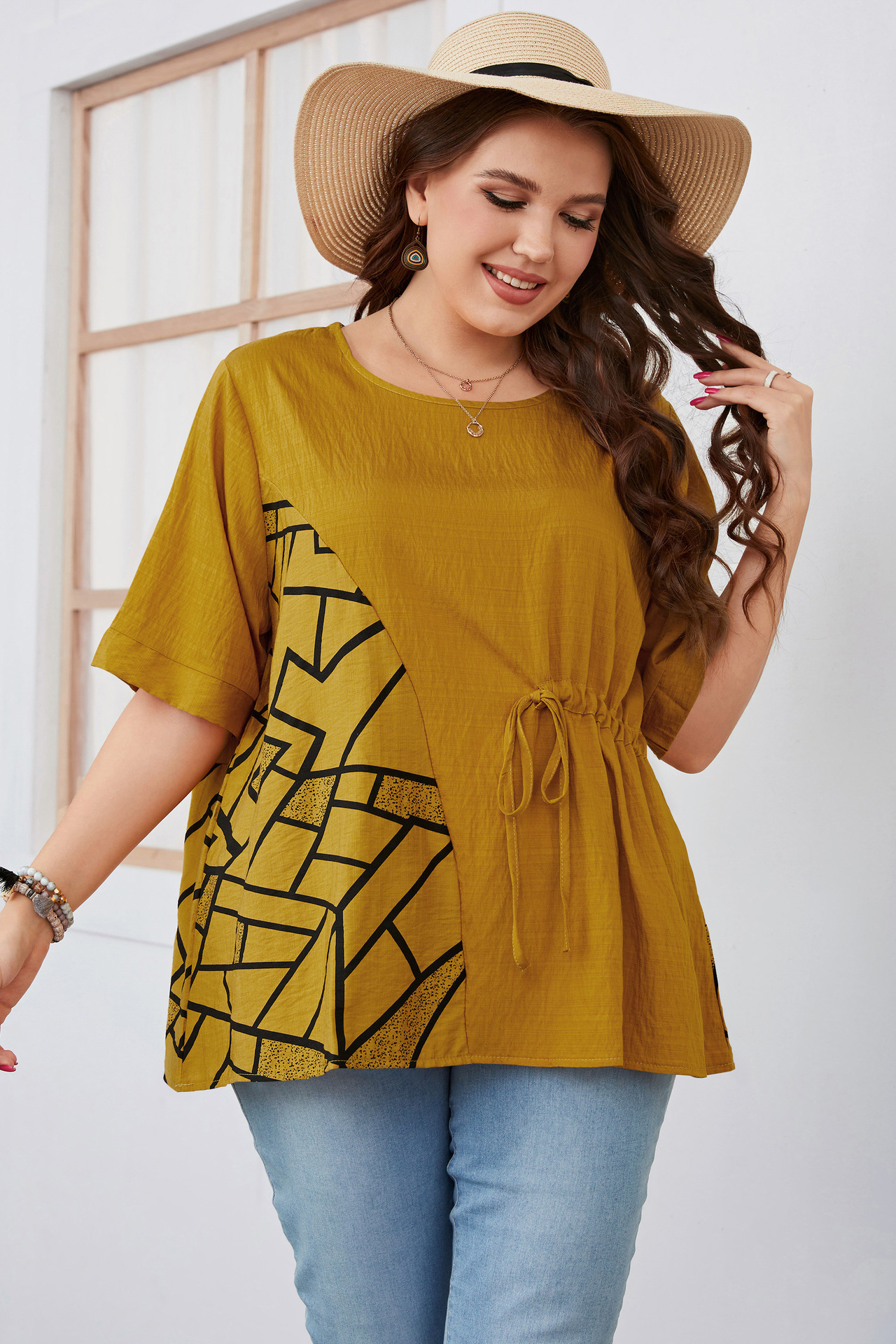 plus size women's clothing five-point short-sleeved round neck slim temperament commuting solid color plus size fat girl shirt_voghion.com