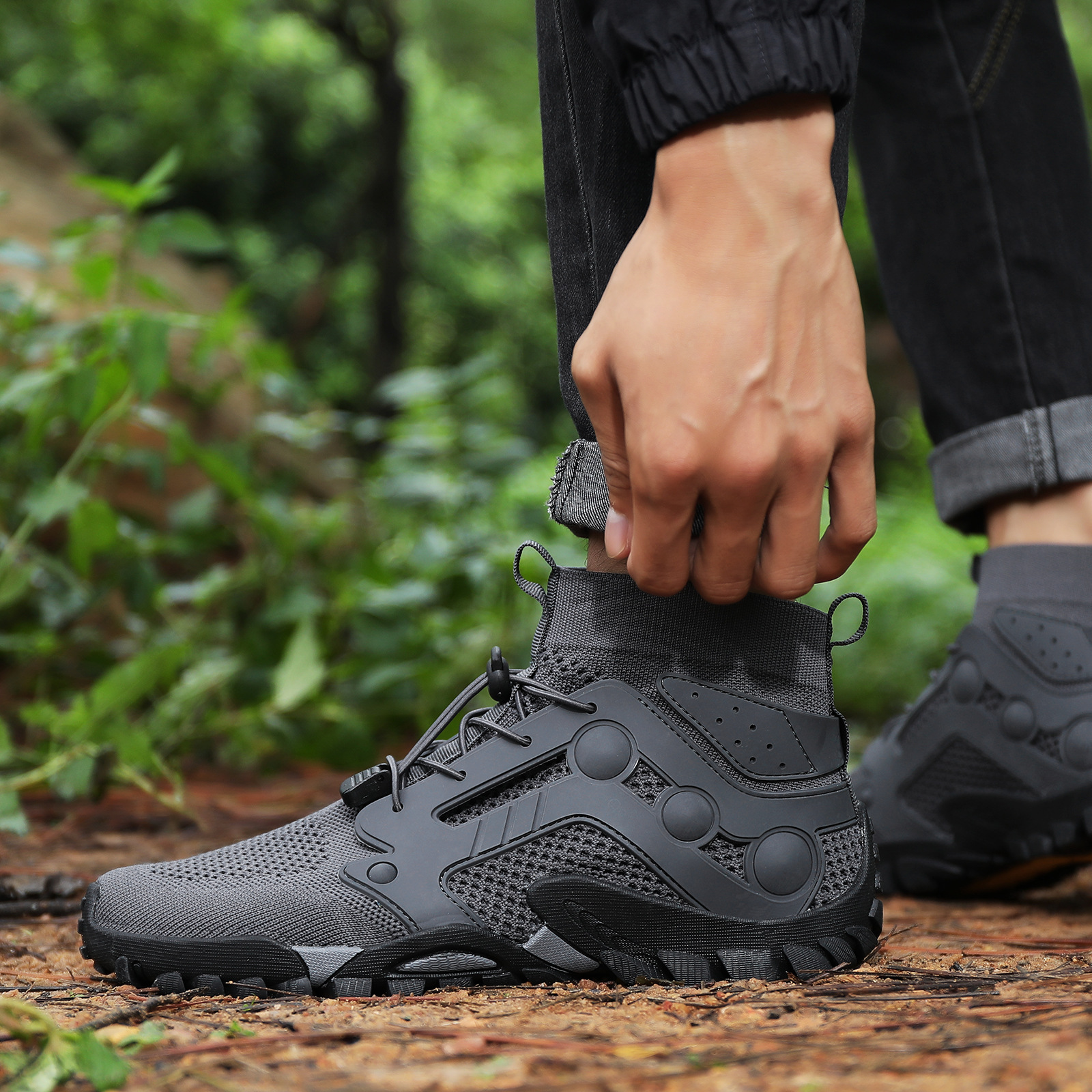 Outdoor and Women's Creek Tracing Men's Lightweight Non slip Mountaineering Hiking Shoes  Breathable Quick Drying_voghion.com