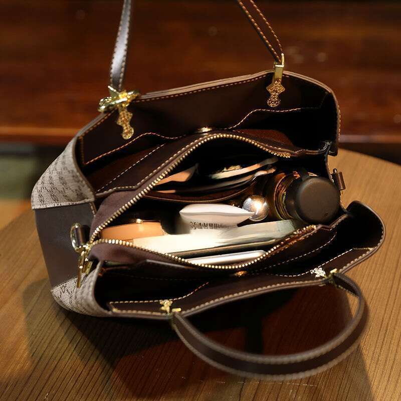 2025 Fashion Leather Shoulder Crossbody Bag, Women's Printed Light Luxury Handbag,_voghion.com