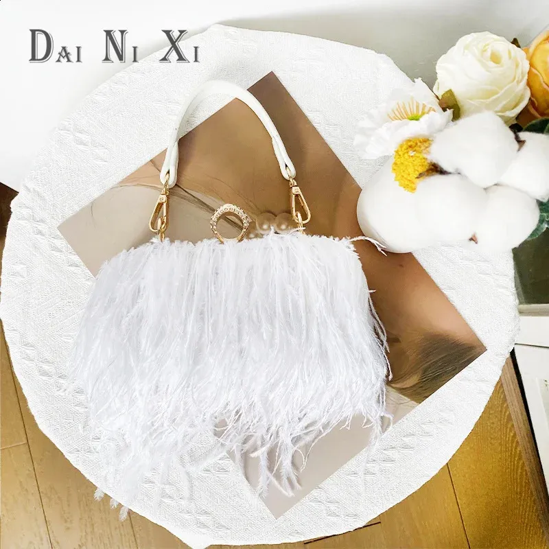Mode Strauß Fuax Pelz Feder Brieftasche Clutch Tasche Damen Dia Knuckle Ringe Dinner Party Hochzeit Geldbörse Chic 240919_voghion.com