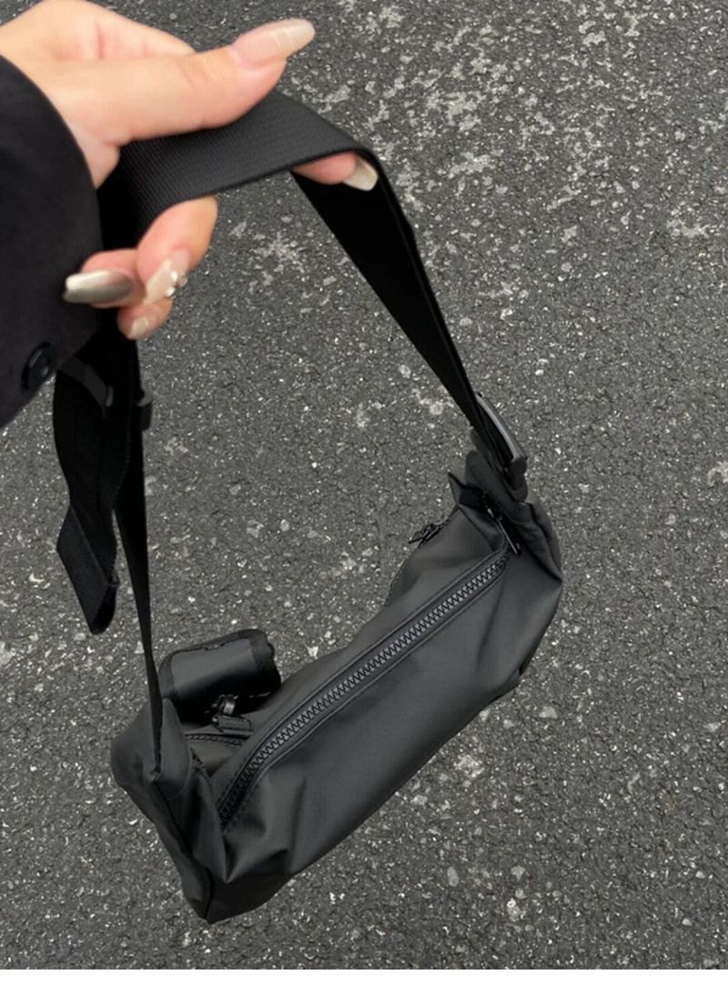Alta funzionalità giapponese per uomini e donne con una scuola e piccole vasche da bagno_voghion.com